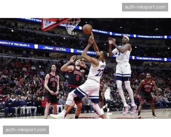 开拓者马刺G2防守篮板对比 前场篮板争夺决定比赛节奏